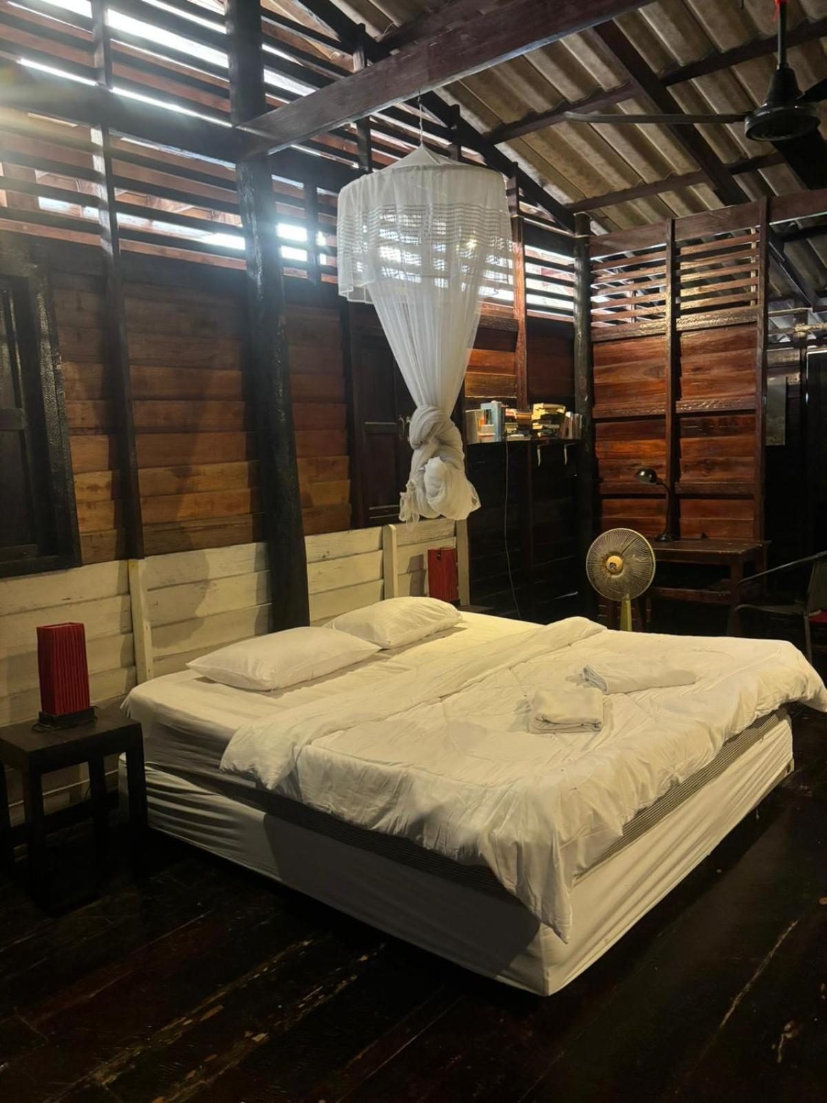 Tonmai Suite II Ko Por Екстериор снимка